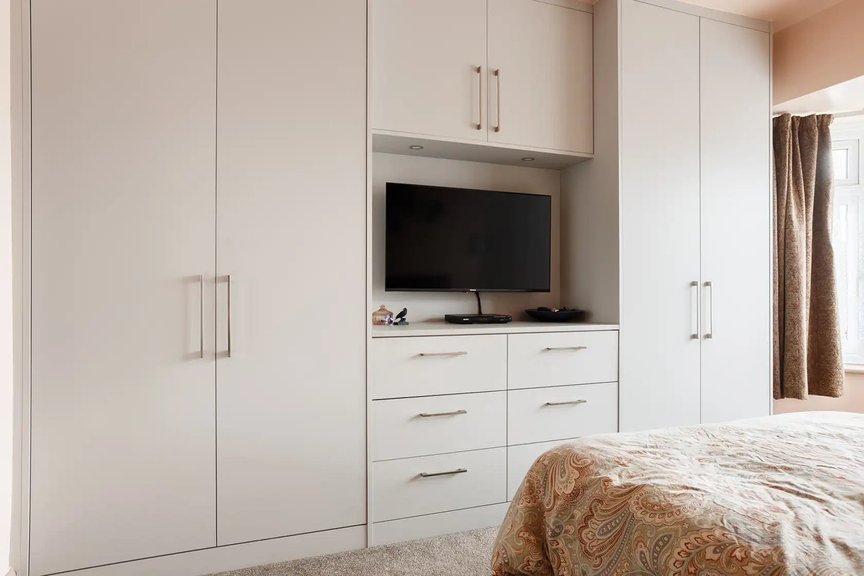 Daval Mayfair bedroom in Super matt Dove Grey daval mayfair bedroom in dove grey