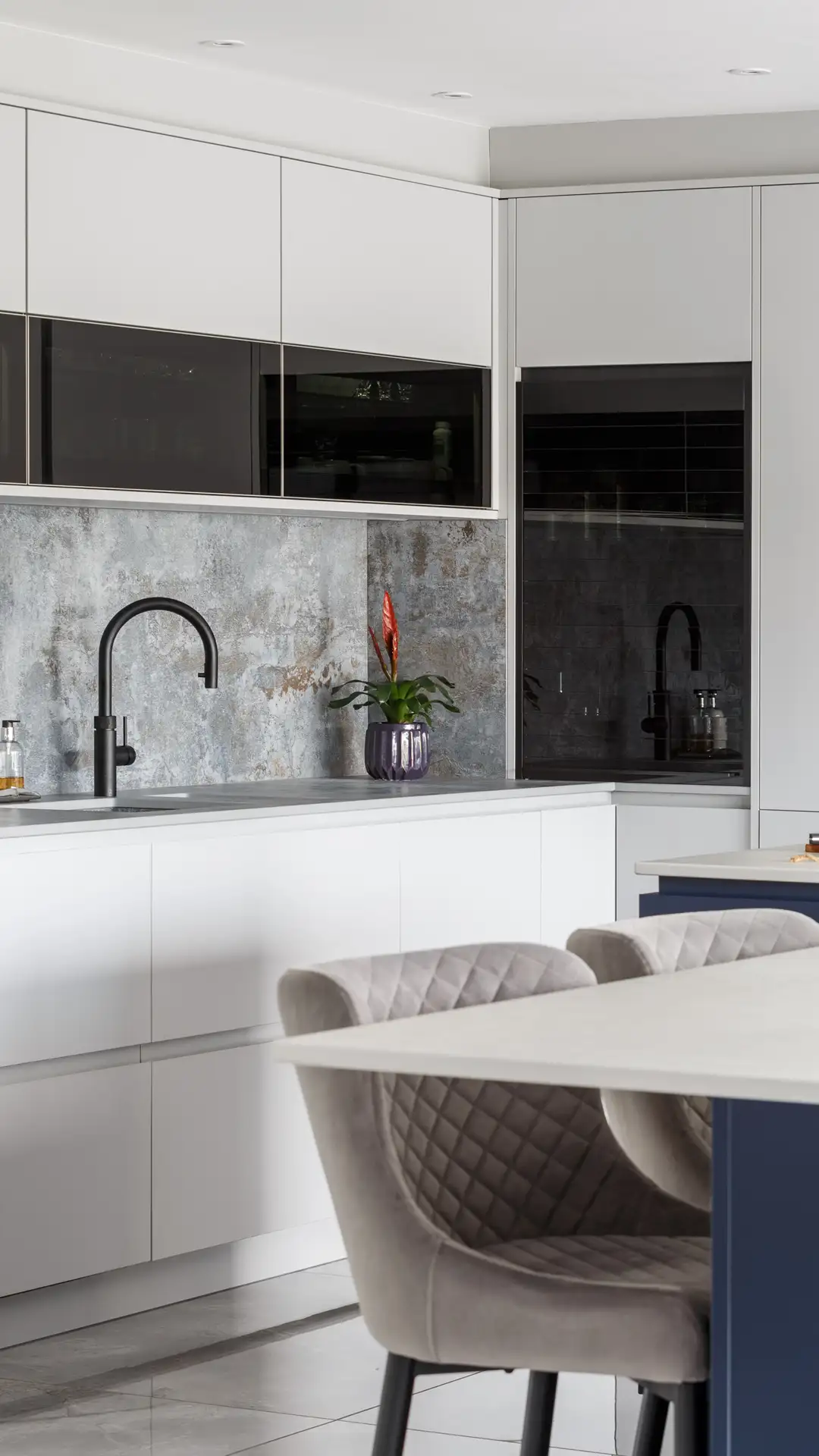 Kitchen seating linton