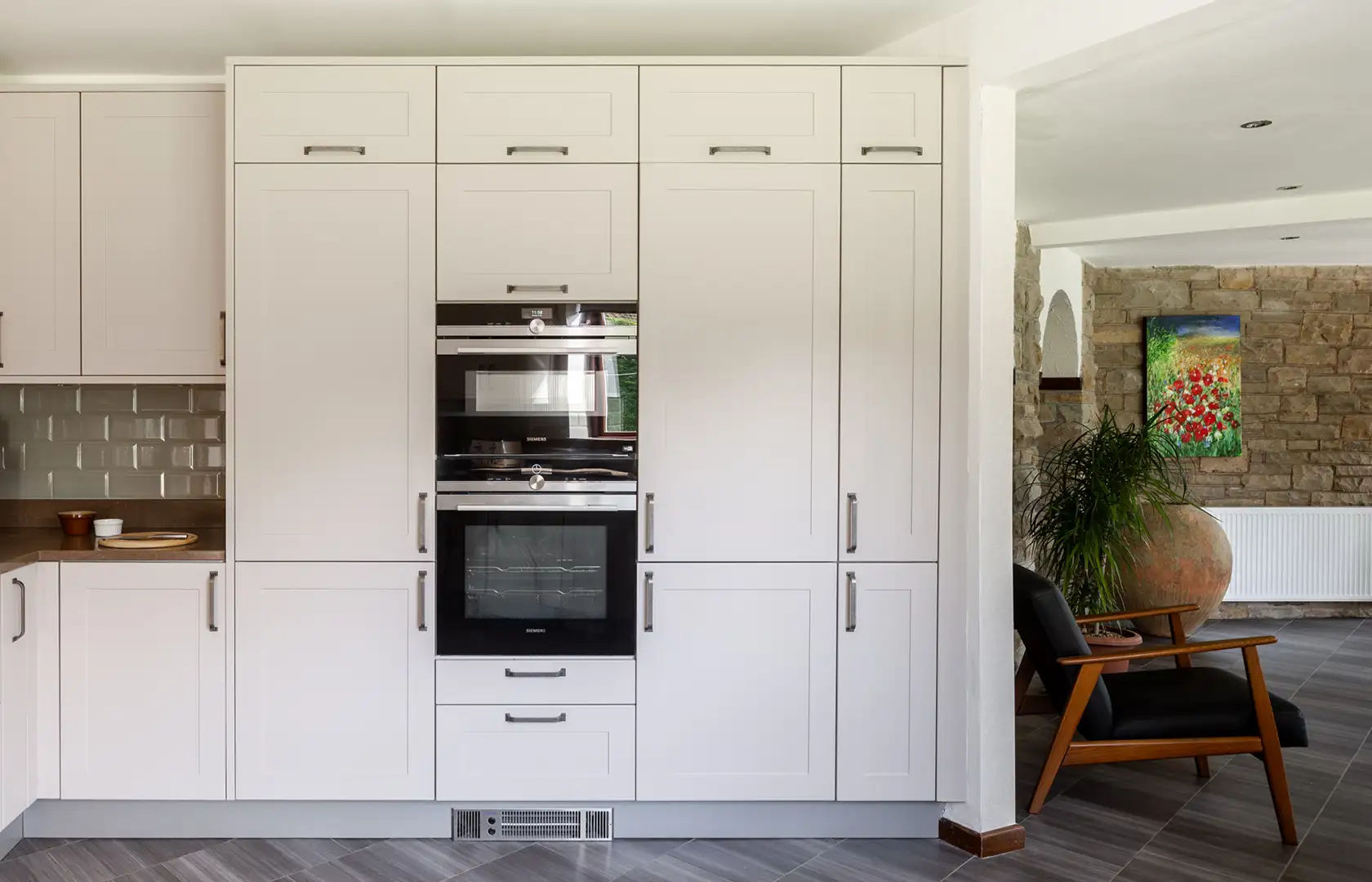 hacker lotus kitchen in cashmere